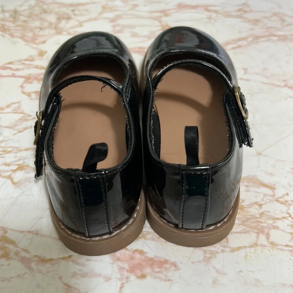 Little girls shoes